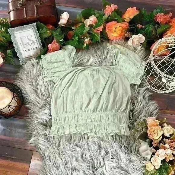 Primark Green Eyelet Floral Puff Sleeve Stretch Crop Smocked Peasant Blouse, S - Picture 8 of 12